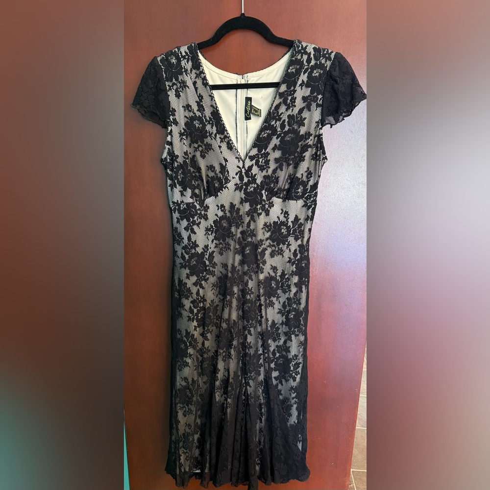 Elegant Black Lace Dress
